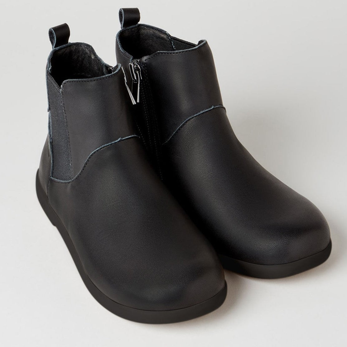 BLACK-ROCKIT-JUNIOR-SCHOOL-BOOT---ANGLED-VIEW cut