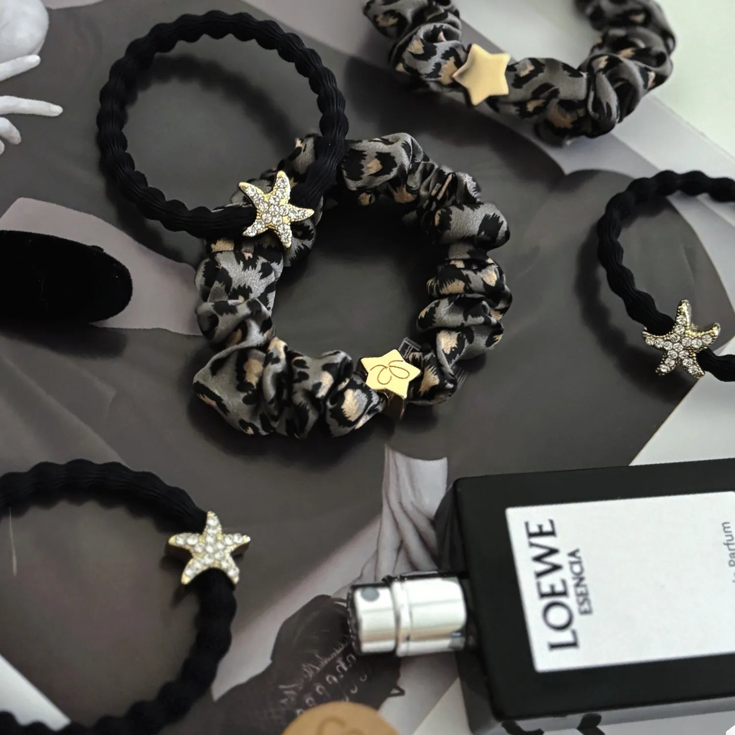 byEloise Gold Star Gray Leopard zīda matu gumija