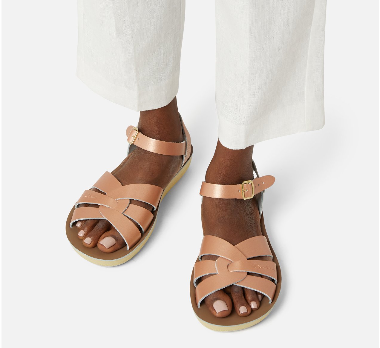 8021-swimmer-rose-gold-adult-bi-05.478