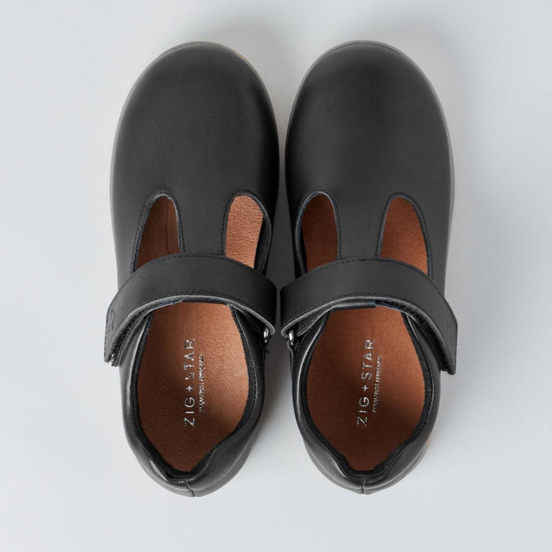 ASTRO_JUNIOR_SHOE_BLACK_BLACK_TOP_CUT