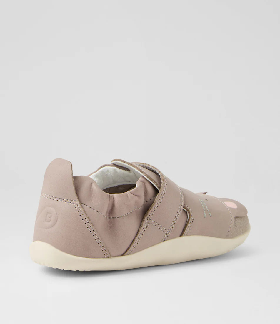 Bobux Xplorer Critters Squeaky Taupe ādas kurpītes