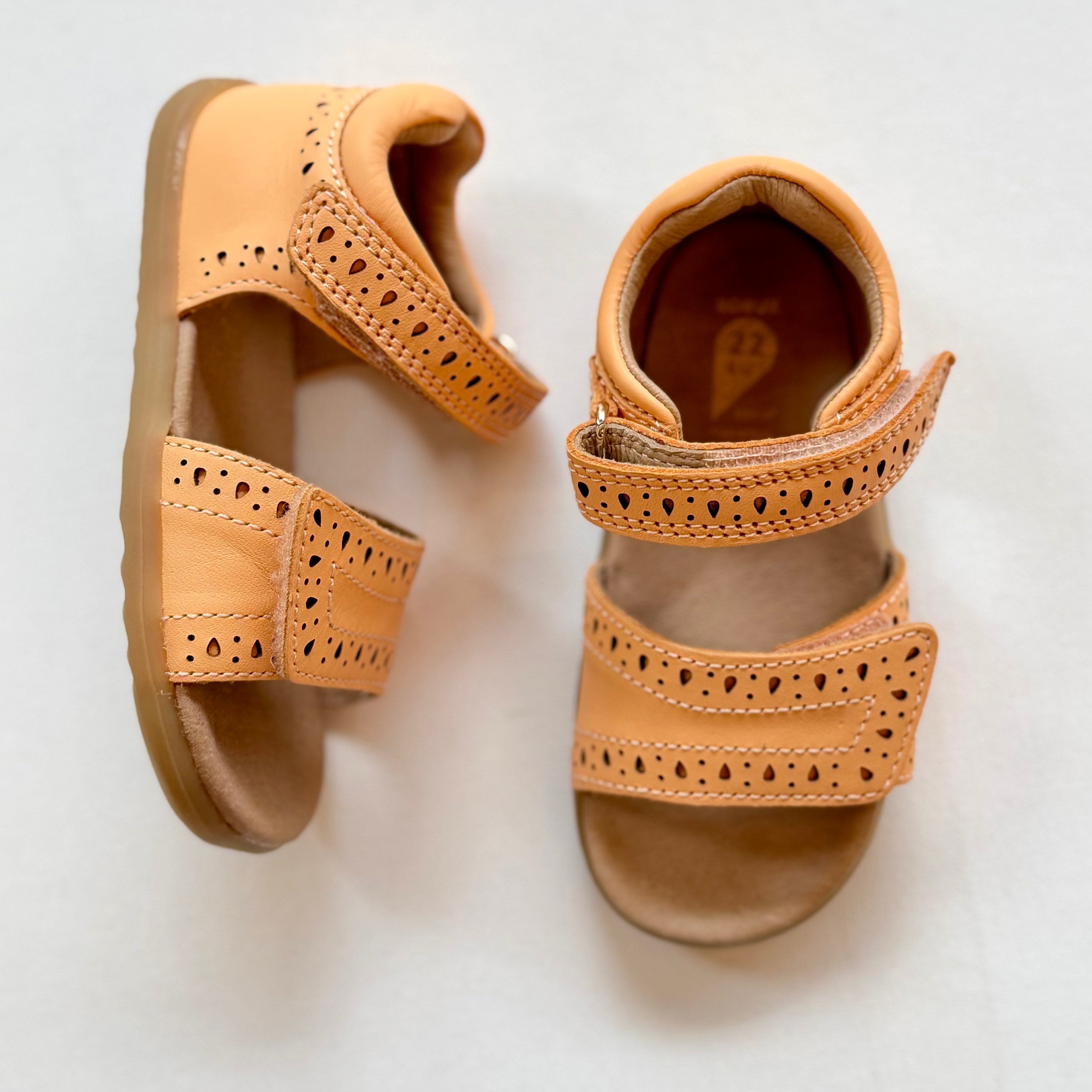 Bobux IW Logan Peach Jelly sandals