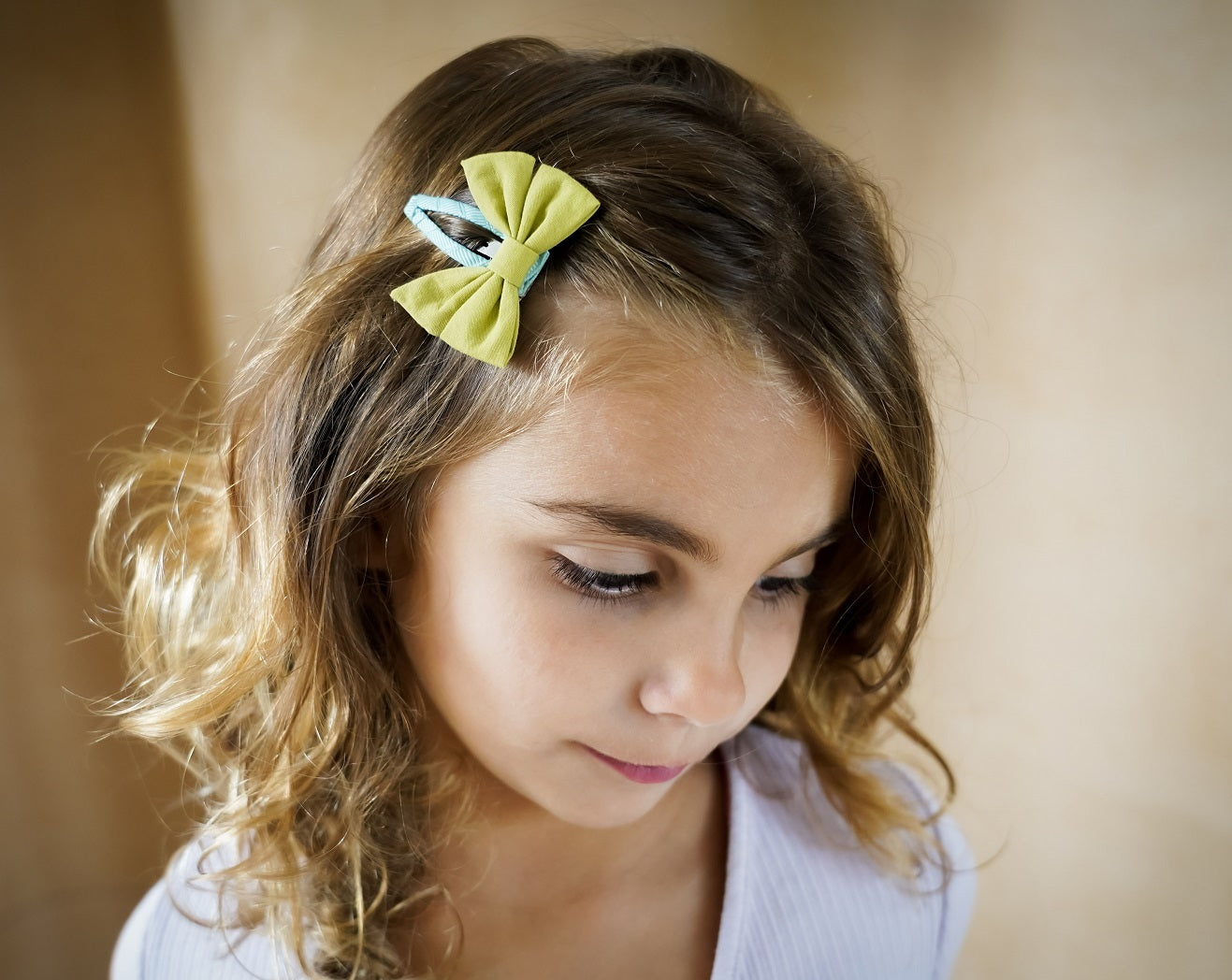 GRECHCO_GCO2064_AW22_Fable Bow Hair Clip_Chartreuse_Sky Blue_pack_1 (1) cut