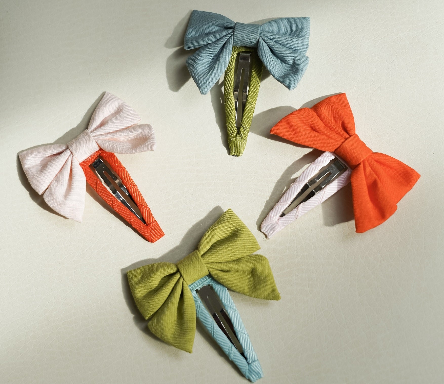 GRECHCO_GCO2064_AW22_Fable Bow Hair Clip_Mixed_pack_1 cut