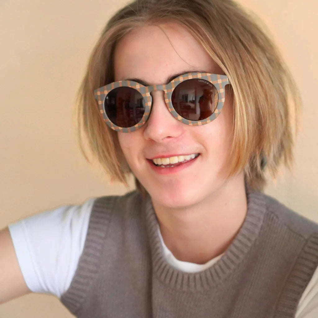 GRECHCO_GCO2178_SS24_CLASSIC_BENDABLE_POLARIZEDSUNGLASSES_STORM_PLAID_LS2_71313ec0-8e61-4568-93ab-c9e646394085_1024x1024