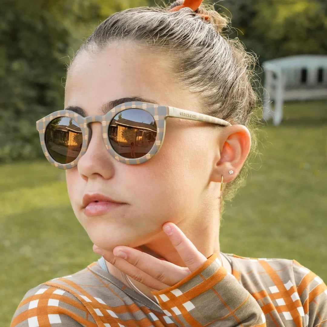 GRECHCO_GCO2178_SS24_CLASSIC_BENDABLE_POLARIZEDSUNGLASSES_STORM_PLAID_LS3_5ea76873-0582-4a5b-a986-27cbdd95a52a_1080x1080