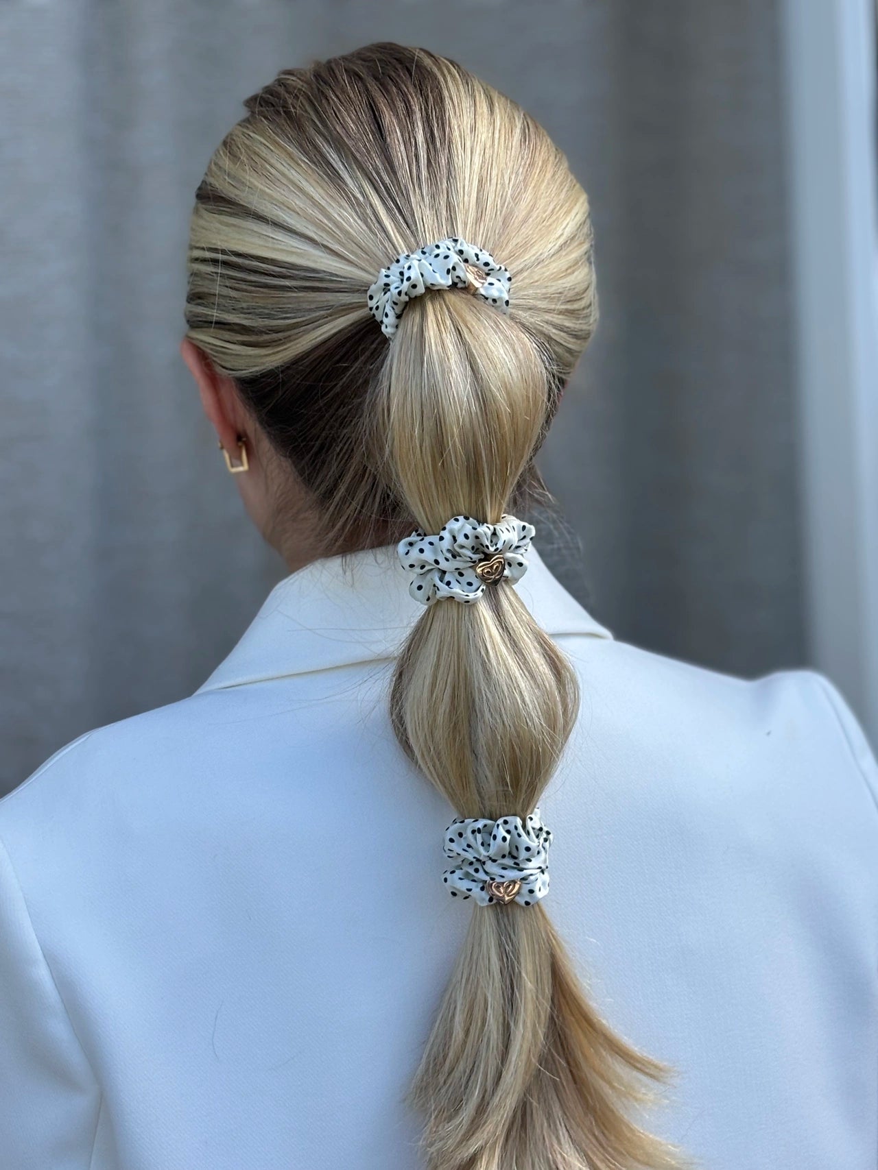 byEloise Gold Heart Polka Dot zīda matu gumija