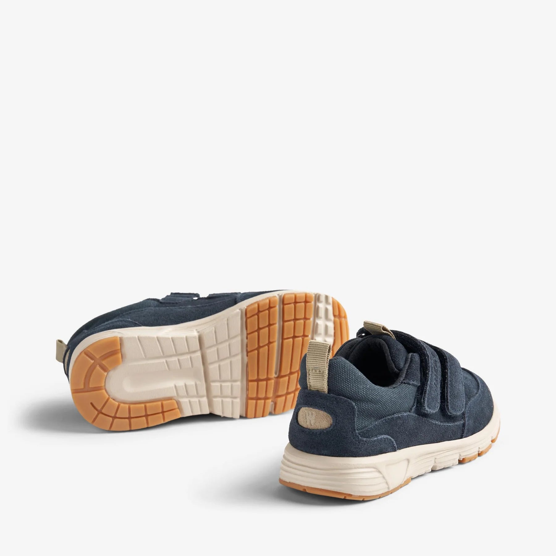 Sneaker_Alin-Sneakers-WF644-01-1432_navy-2_1800x1800