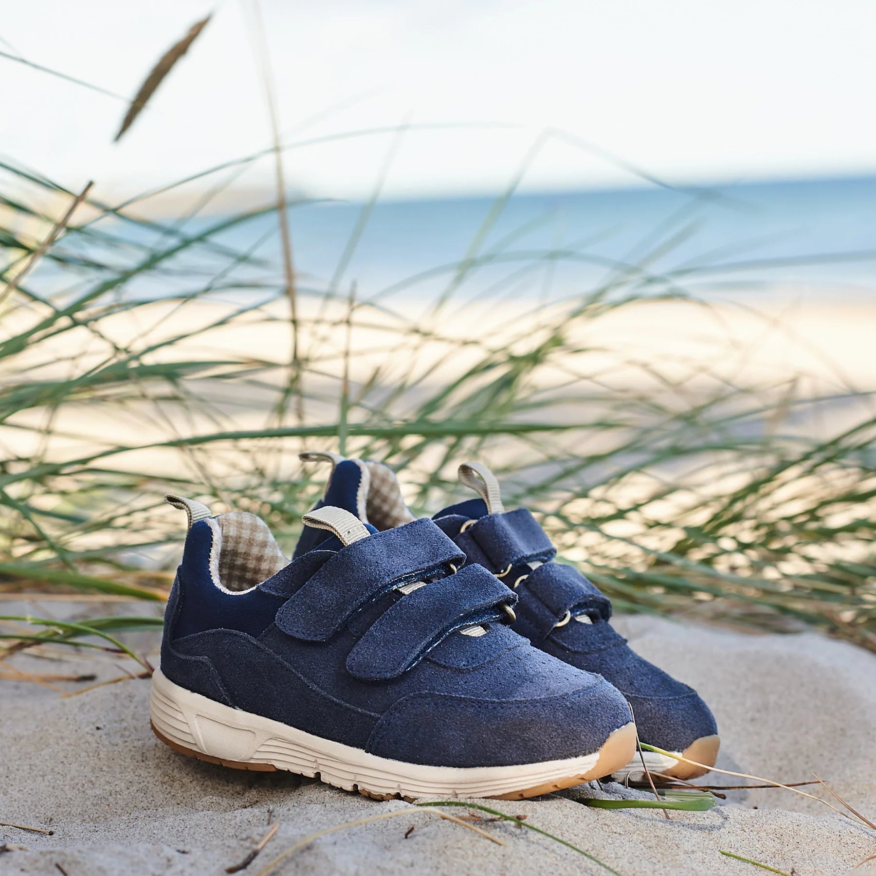 Sneaker_Alin-Sneakers-WF644-01-1432_navy-4_1800x1800