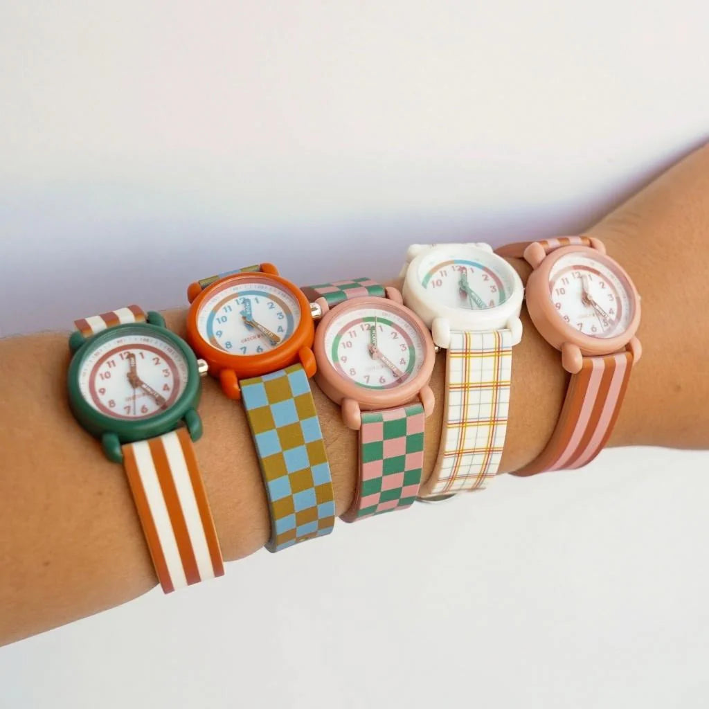 Watches-Watches-GCO2060-Stripes_Atlas_Tierra-4_6c84c2a6-7743-4195-bfdf-ecfc12daf458_1024x1024