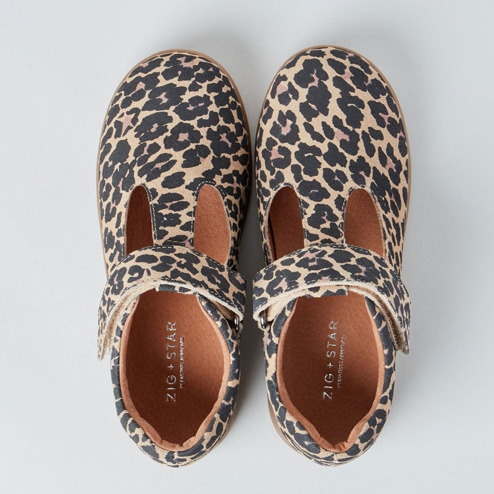 ZIG_STAR_ASTRO_JUNIOR_SHOE_LEOPARD_TOP_cut