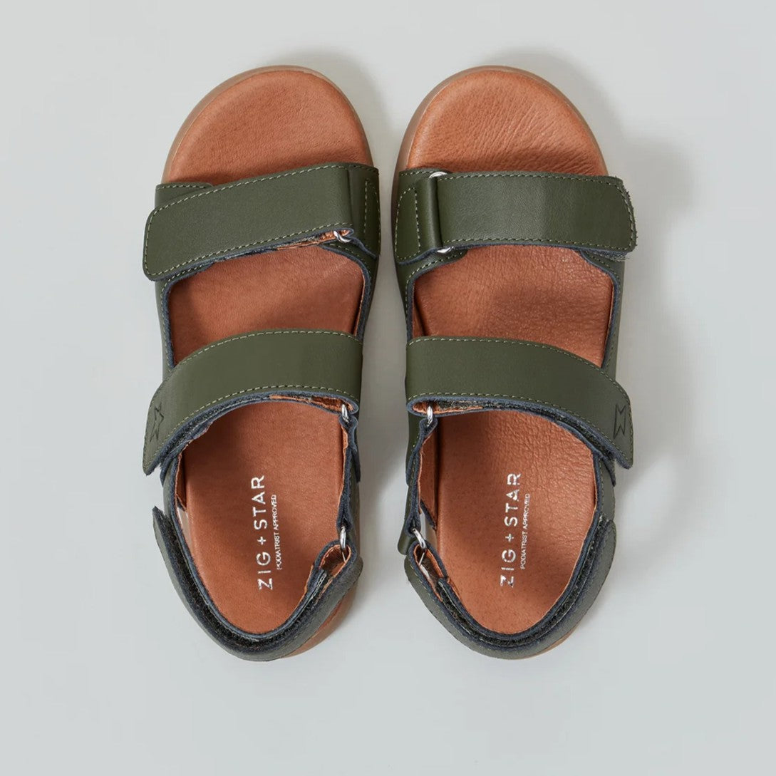 ZIG_STAR_SOLAR_JUNIOR_SANDAL_KHAKI_TOP_1350x1800